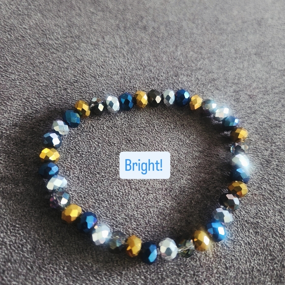 Zebra Stripe and Gold Beaded Bracelet - Picture 2 of 16